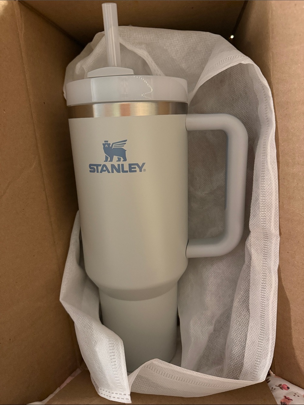 New! Stanley White Lid Travel Tumbler with Handle, Lid and Straw